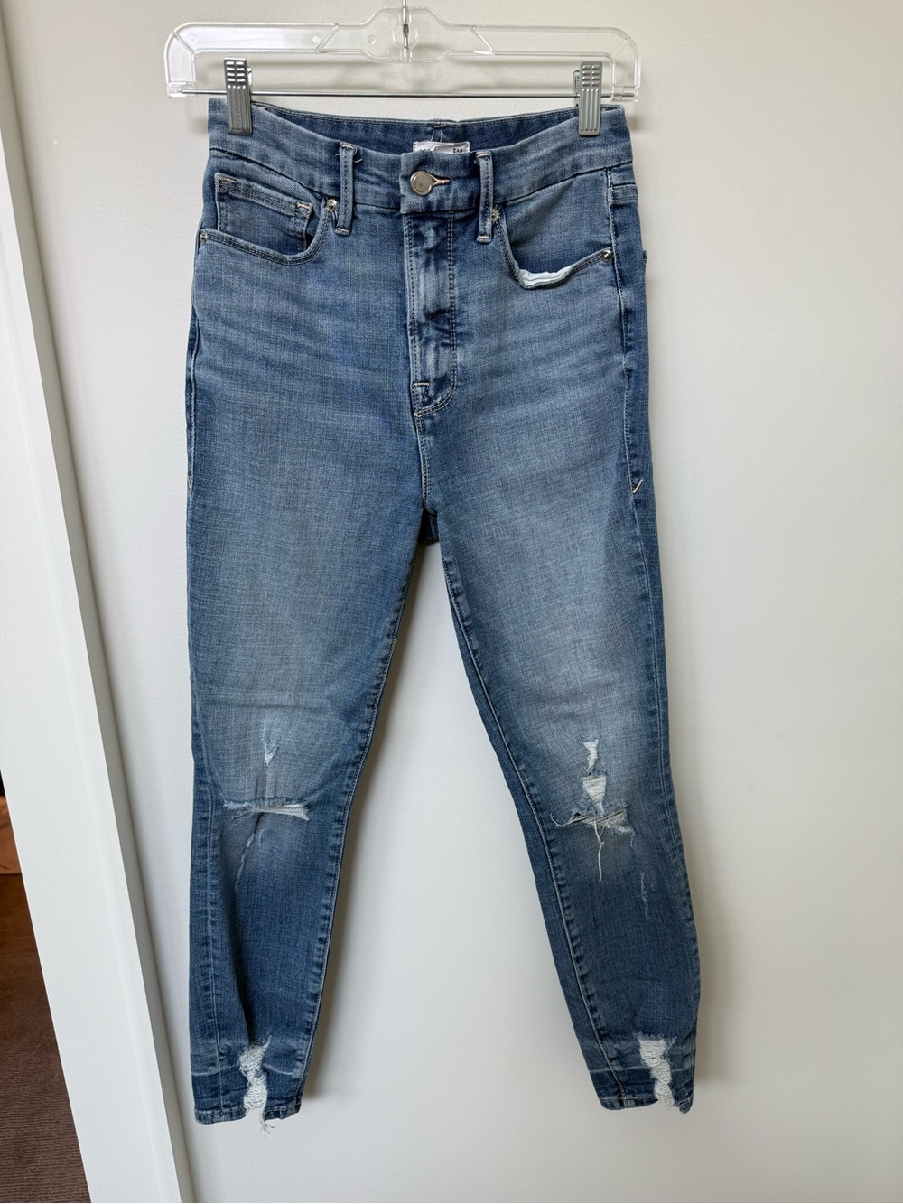 Good American Blue Distressed Jeans with Ankle details